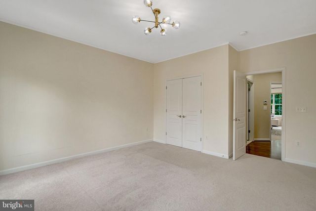 5815 FALLS GATE CT, Falls Church, VA 22041