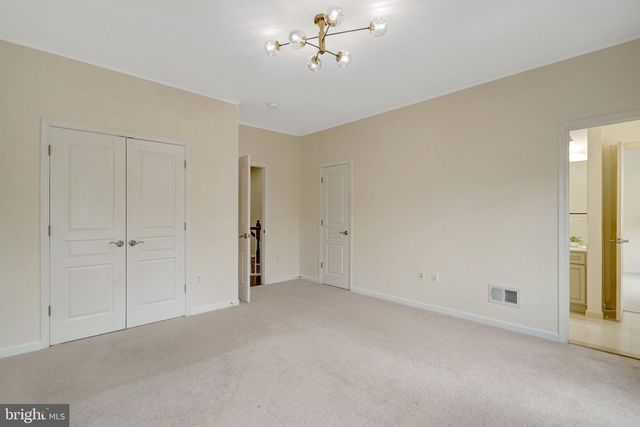 5815 FALLS GATE CT, Falls Church, VA 22041