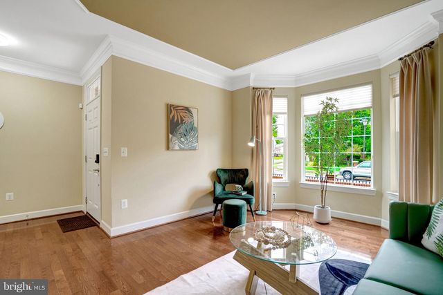 5815 FALLS GATE CT, Falls Church, VA 22041