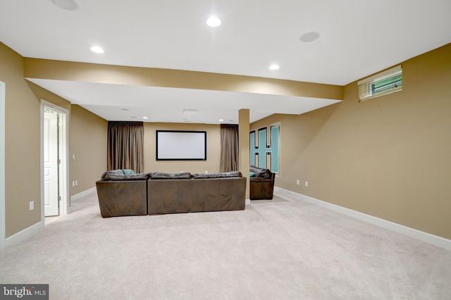 5815 FALLS GATE CT, Falls Church, VA 22041