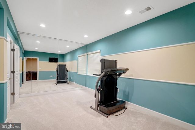 5815 FALLS GATE CT, Falls Church, VA 22041