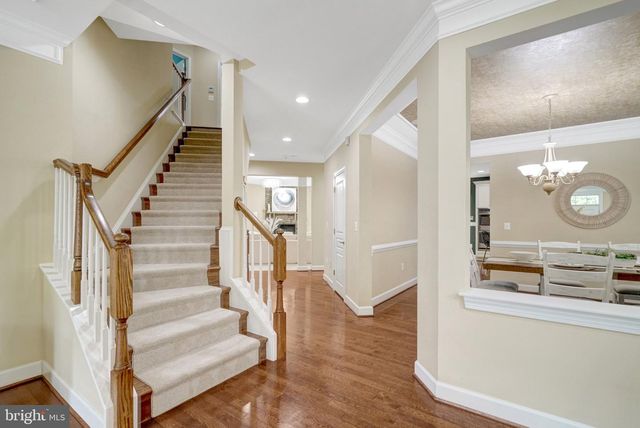 5815 FALLS GATE CT, Falls Church, VA 22041