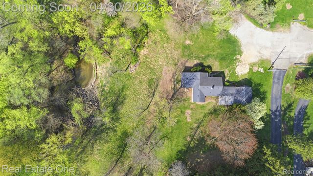 16450 Savoie Street, Livonia, MI 48154