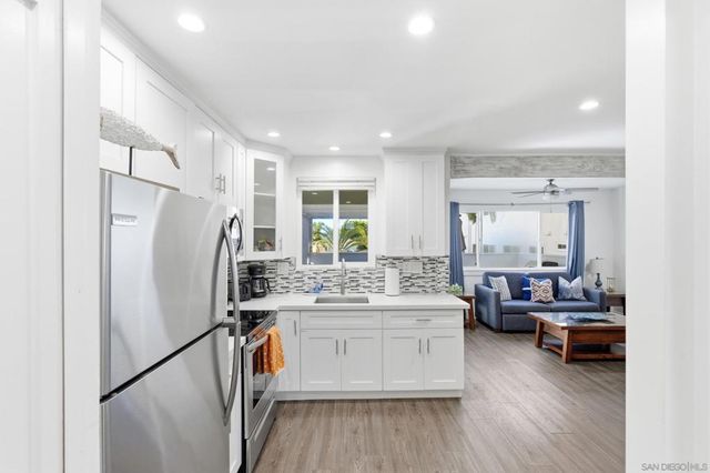 1544 Chalcedony Street, San Diego, CA 92109