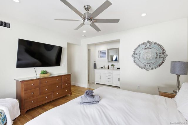 1544 Chalcedony Street, San Diego, CA 92109