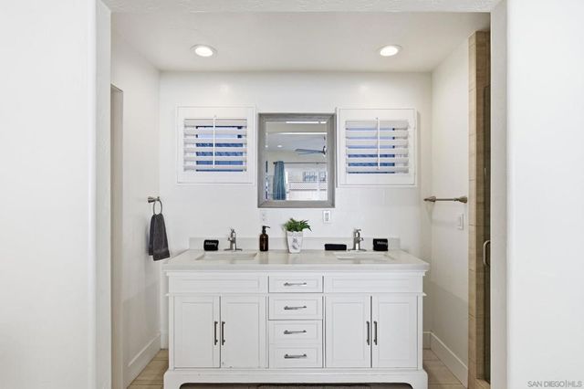 1544 Chalcedony Street, San Diego, CA 92109