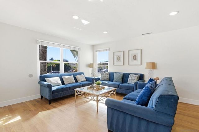 1544 Chalcedony Street, San Diego, CA 92109