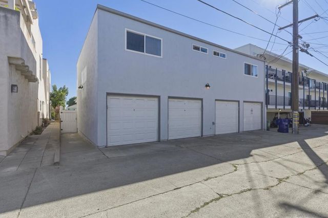 1544 Chalcedony Street, San Diego, CA 92109