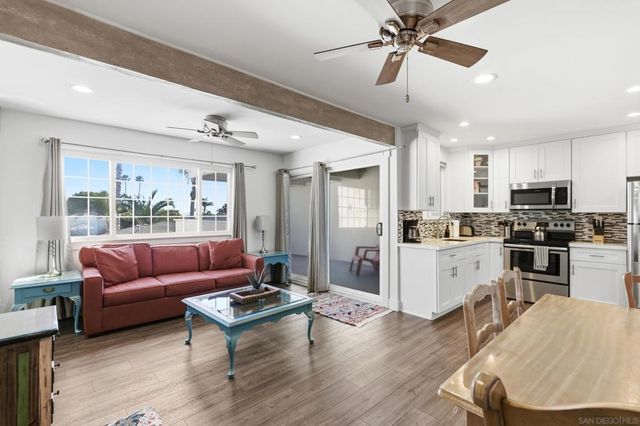 1544 Chalcedony Street, San Diego, CA 92109