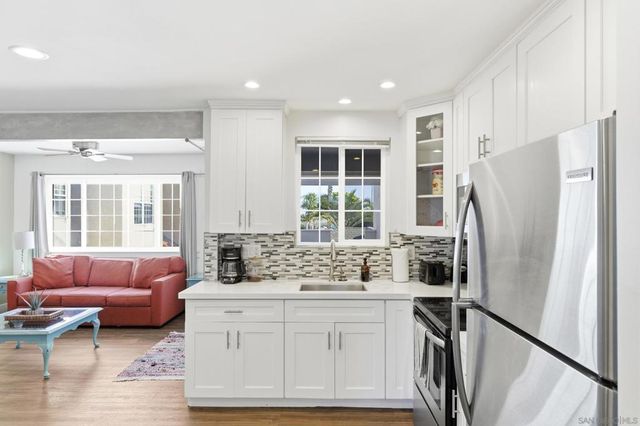 1544 Chalcedony Street, San Diego, CA 92109