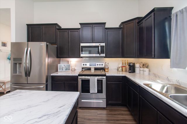 2019 Red Oak Court, Shelbyville, IN 46176