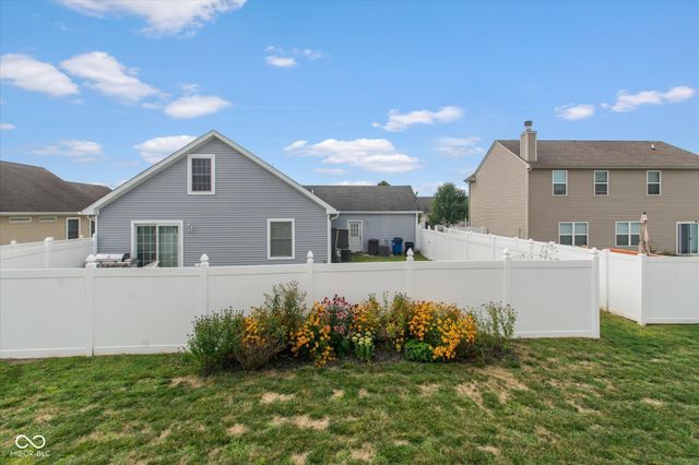 2019 Red Oak Court, Shelbyville, IN 46176