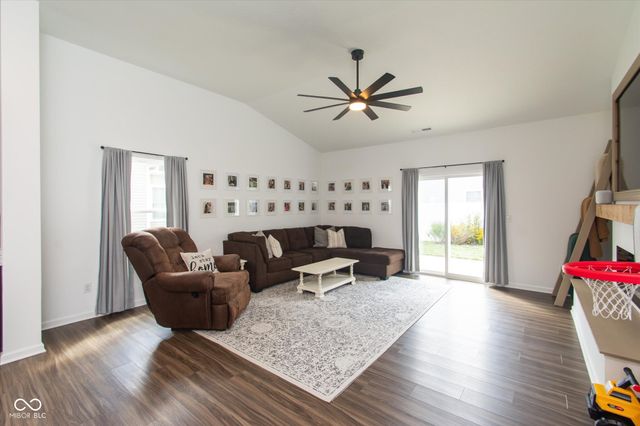 2019 Red Oak Court, Shelbyville, IN 46176