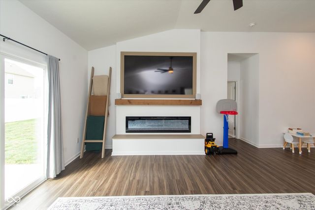 2019 Red Oak Court, Shelbyville, IN 46176