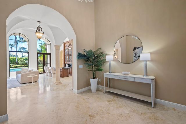 5752 Vintage Oaks Circle, Delray Beach, FL 33484