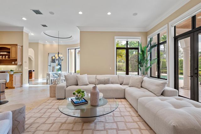 5752 Vintage Oaks Circle, Delray Beach, FL 33484