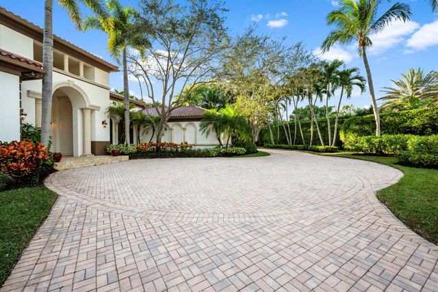 5752 Vintage Oaks Circle, Delray Beach, FL 33484