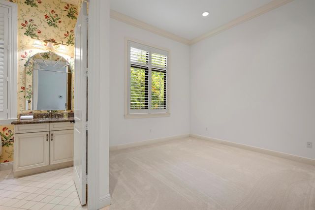 5752 Vintage Oaks Circle, Delray Beach, FL 33484