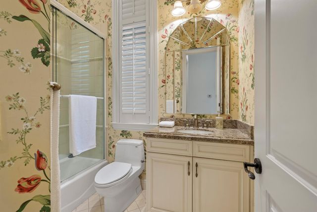 5752 Vintage Oaks Circle, Delray Beach, FL 33484