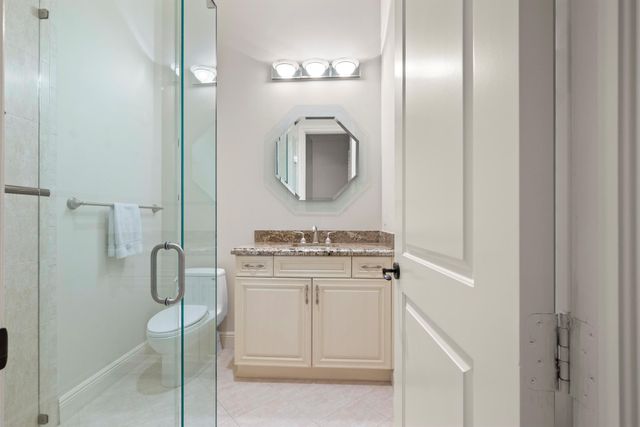 5752 Vintage Oaks Circle, Delray Beach, FL 33484