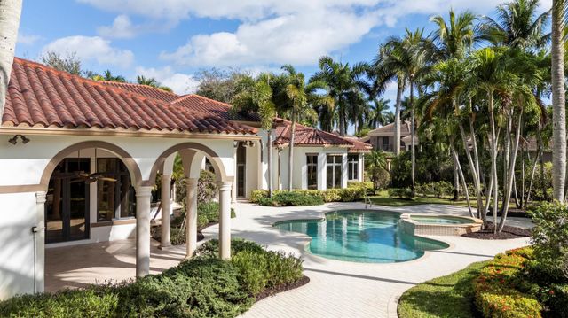 5752 Vintage Oaks Circle, Delray Beach, FL 33484