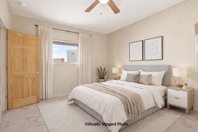 7618 Mesa Del Oro Lane, Santa Fe, NM 87507