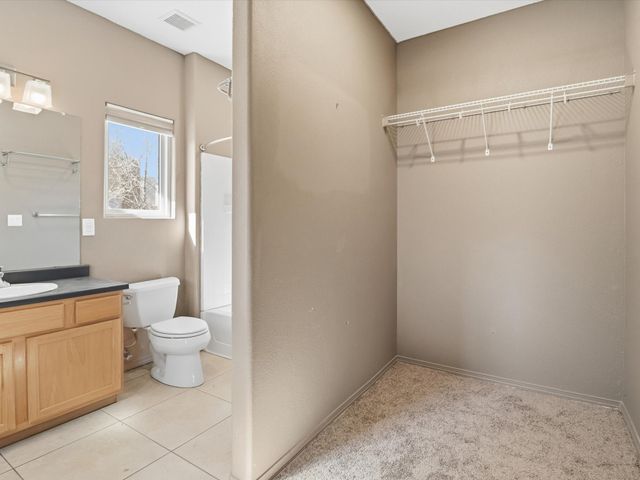 7618 Mesa Del Oro Lane, Santa Fe, NM 87507