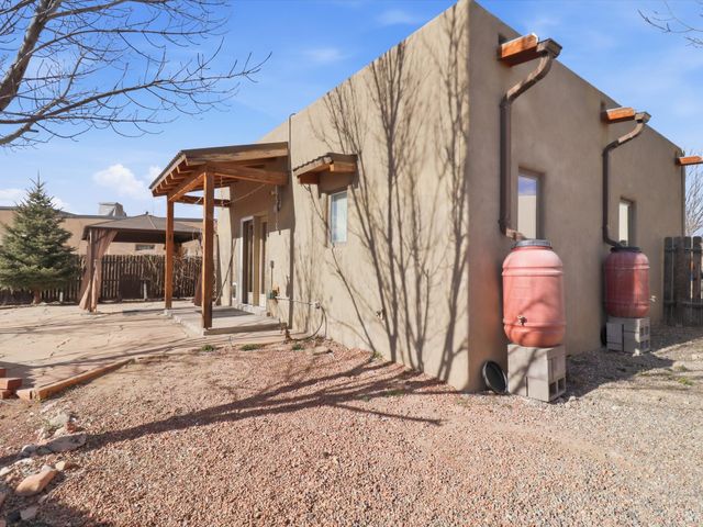 7618 Mesa Del Oro Lane, Santa Fe, NM 87507
