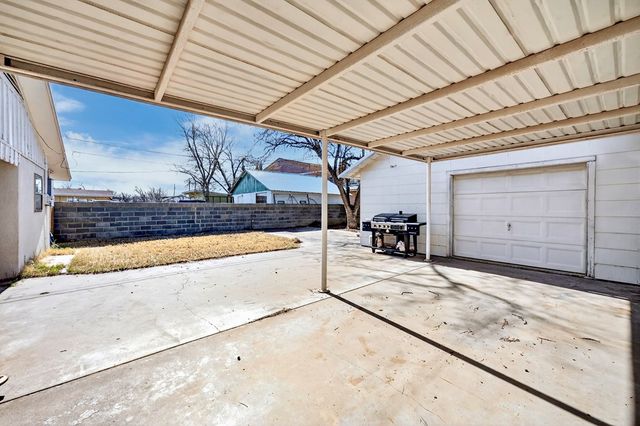 2006 Runnels St, Big Spring, TX 79720