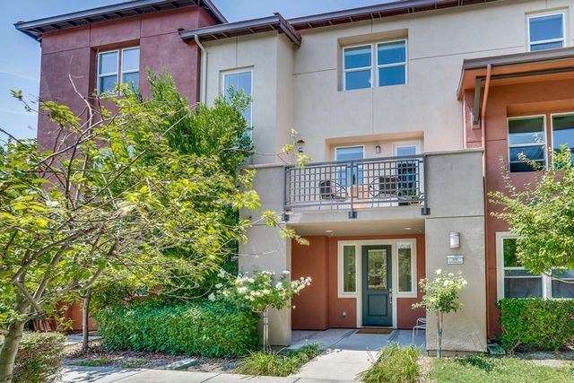 576 San Posadas Terrace, Sunnyvale, CA 94085
