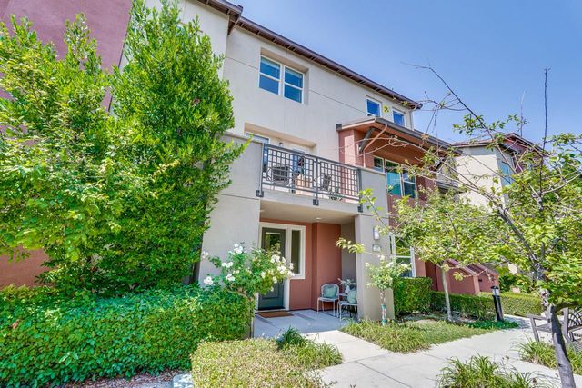 576 San Posadas Terrace, Sunnyvale, CA 94085