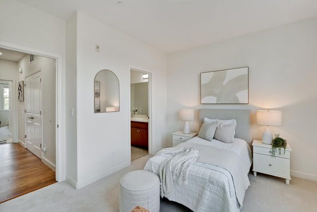 576 San Posadas Terrace, Sunnyvale, CA 94085