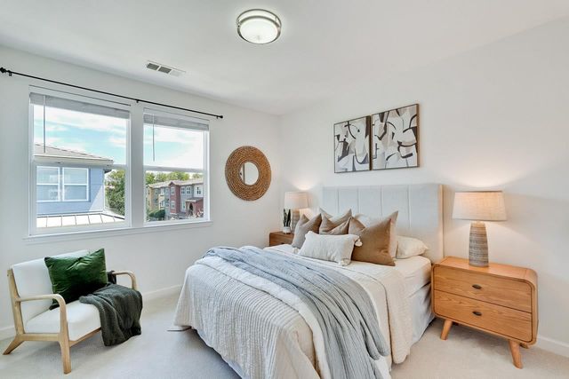 576 San Posadas Terrace, Sunnyvale, CA 94085