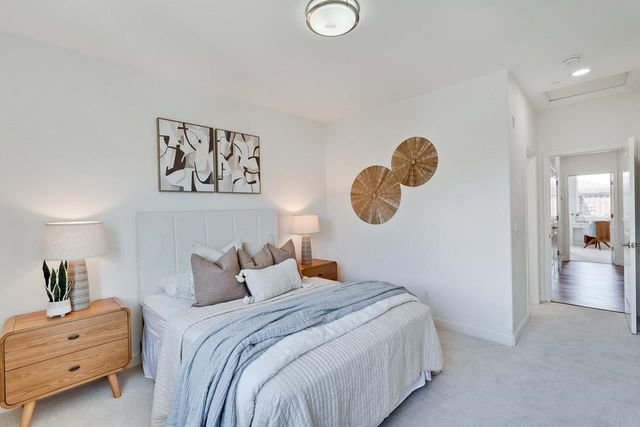 576 San Posadas Terrace, Sunnyvale, CA 94085