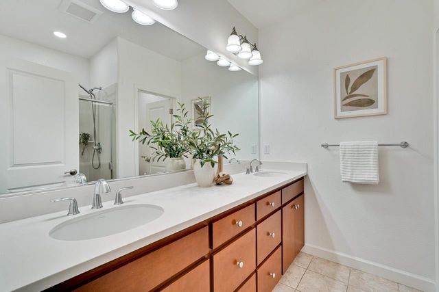 576 San Posadas Terrace, Sunnyvale, CA 94085