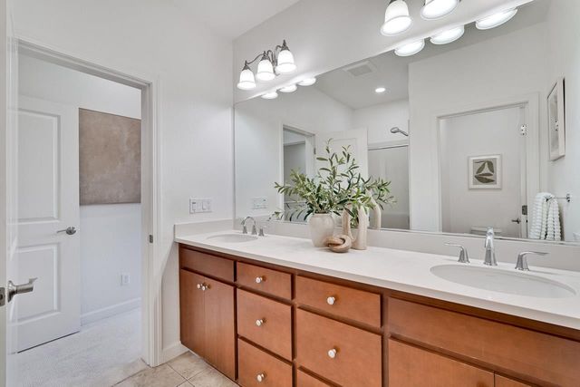 576 San Posadas Terrace, Sunnyvale, CA 94085