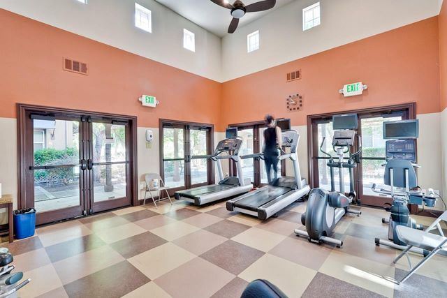 576 San Posadas Terrace, Sunnyvale, CA 94085