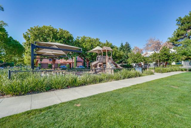 576 San Posadas Terrace, Sunnyvale, CA 94085