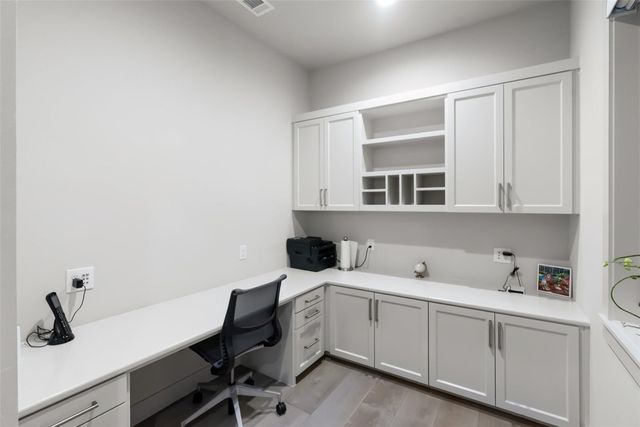 591 Vendemmia BND, Austin, TX 78738
