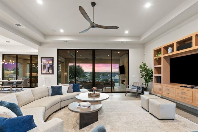 591 Vendemmia BND, Austin, TX 78738