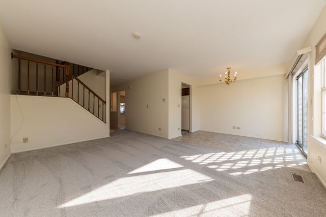 260 E Fabish Drive, Buffalo Grove, IL 60089