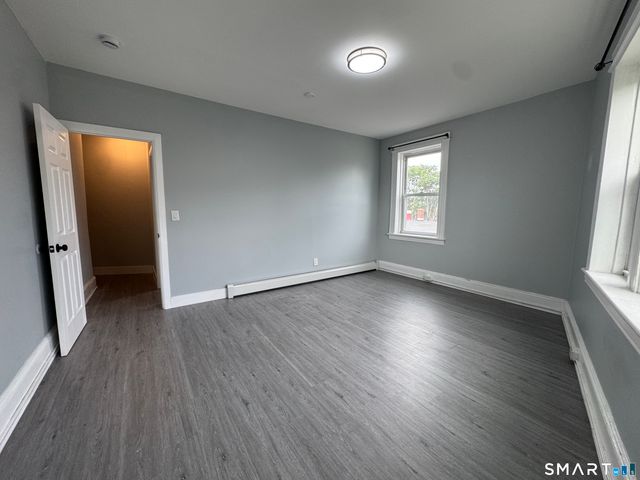 1874 Barnum Avenue, Stratford, CT 06614