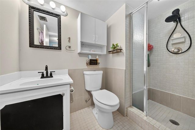 1800 N Andrews Avenue 2F, Fort Lauderdale, FL 33311