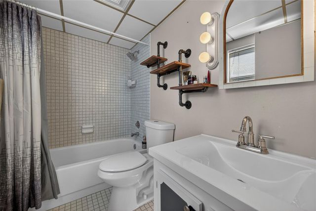 1800 N Andrews Avenue 2F, Fort Lauderdale, FL 33311