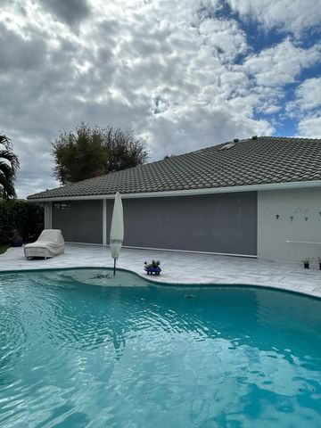 15925 Springhill Court, Wellington, FL 33414