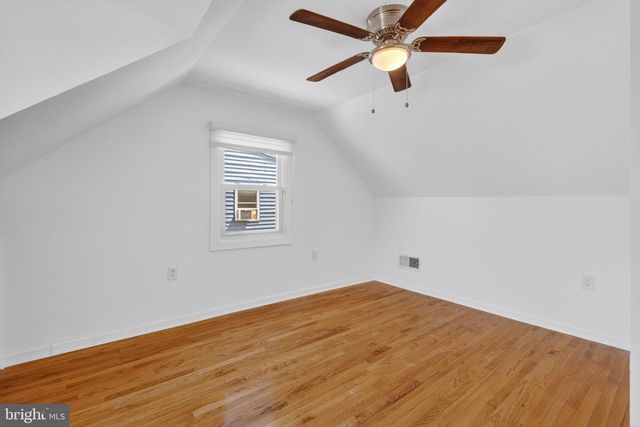 5831 33RD AVE, Hyattsville, MD 20782