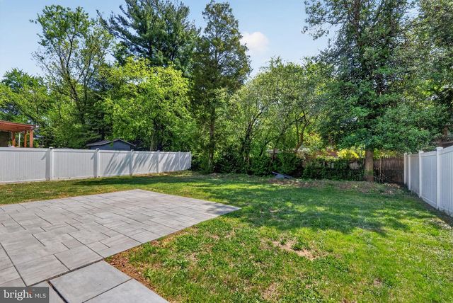 5831 33RD AVE, Hyattsville, MD 20782