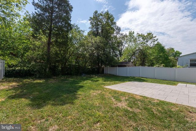 5831 33RD AVE, Hyattsville, MD 20782