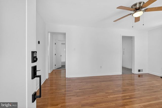 5831 33RD AVE, Hyattsville, MD 20782