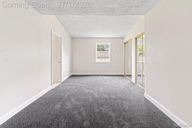 551 Nebraska Avenue, Pontiac, MI 48341